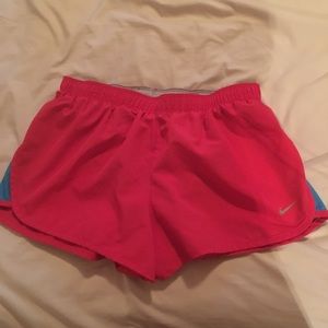 NIKE Athletic Shorts !